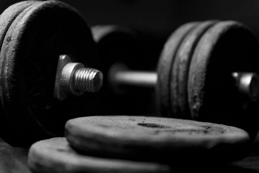 How To Choose the Right Dumbbell Weight