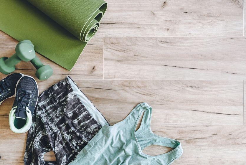 What to Look for When Buying Workout Clothes - Top Fitness Store